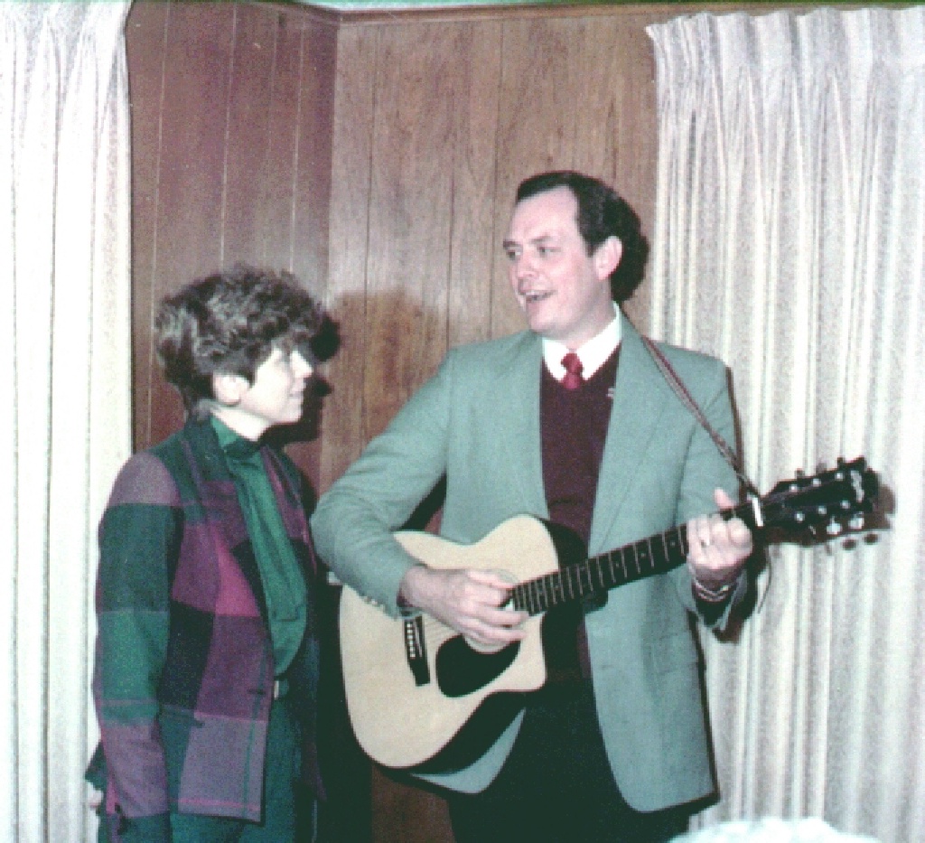 1984-11 40th anniv Scotts Marci Joel.jpg